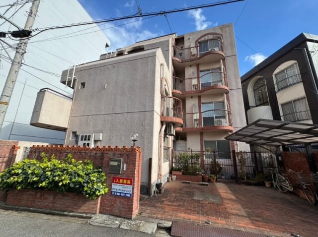 メゾンドミュゼの物件外観写真