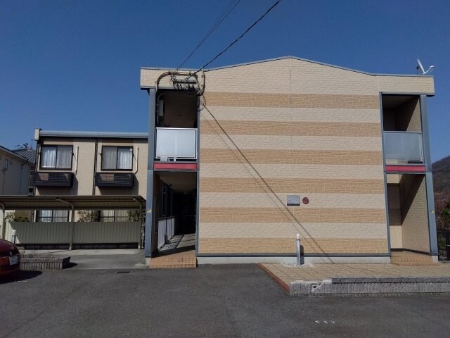 レオパレスヴィラージュ丸亀の物件外観写真