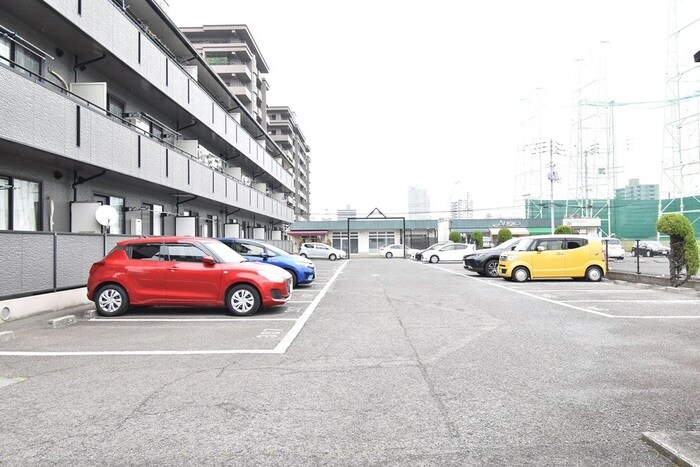 シャトレー西本Ⅱの物件外観写真