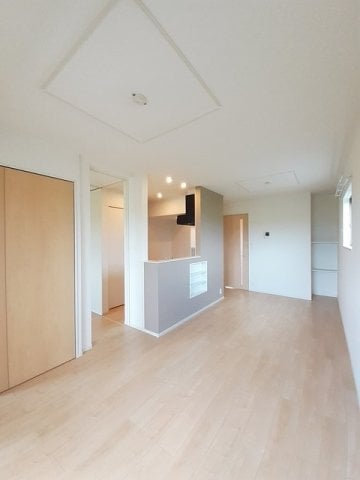 オーブ下田井Ｆの物件内観写真