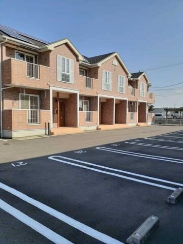 ウエストヒルズＣの物件外観写真