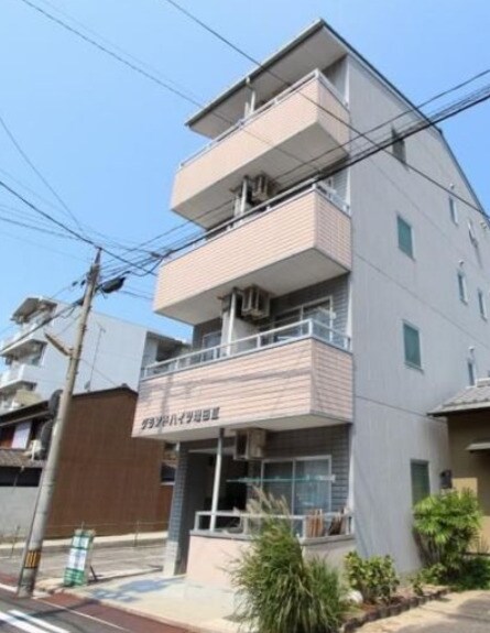 グランドハイツ増田Ⅲの物件外観写真