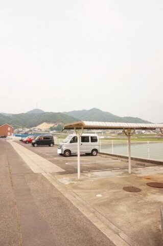 ラッキー　Ａの物件外観写真