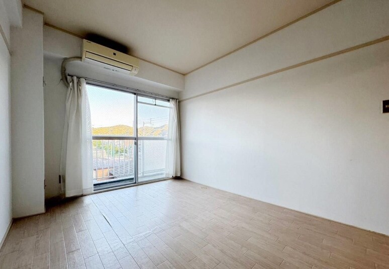 岩藤マンションの物件内観写真