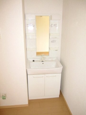 ニューシティー八栗口Ｂの物件内観写真