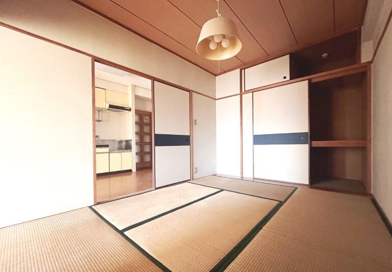 岩藤マンションの物件内観写真