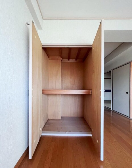 岩藤マンションの物件内観写真