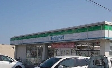 ルミエール・イリゼⅣの物件外観写真