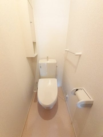 ルミエール・イリゼⅣの物件内観写真