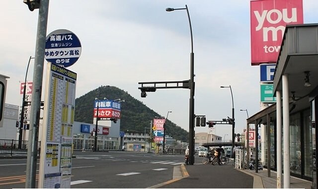 フォンモンターニュⅡＣの物件外観写真