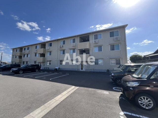 レジアスの物件外観写真