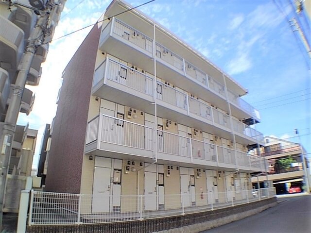 レオパレス瓦町の物件外観写真