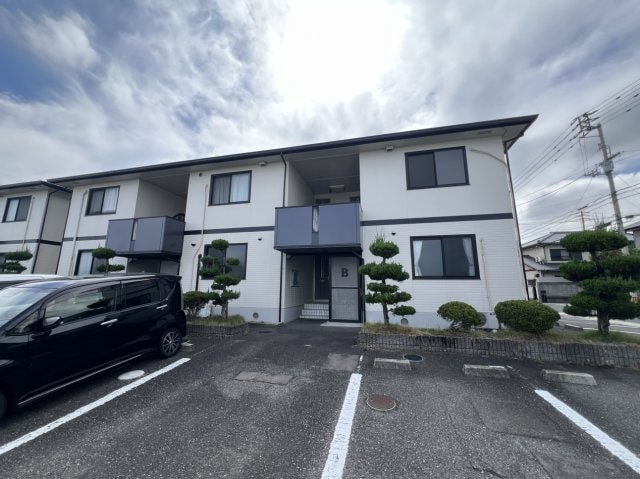 セジュール松縄 B棟の物件外観写真