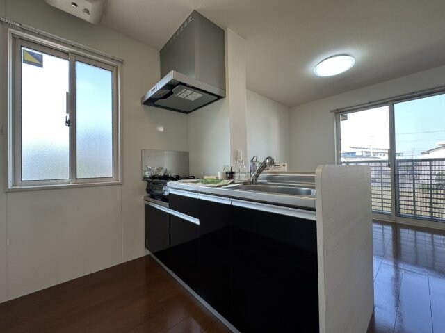 クオーレ・アロッジオ　勅使の物件内観写真