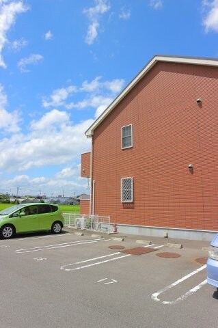 カルム・シェソワの物件外観写真