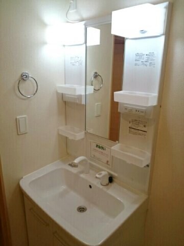 ルルディ　Ａの物件内観写真