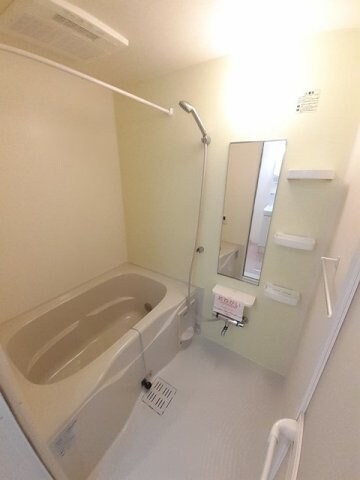 ルルディ　Ａの物件内観写真