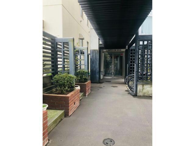 エスポワール２０４（3階建）の物件外観写真