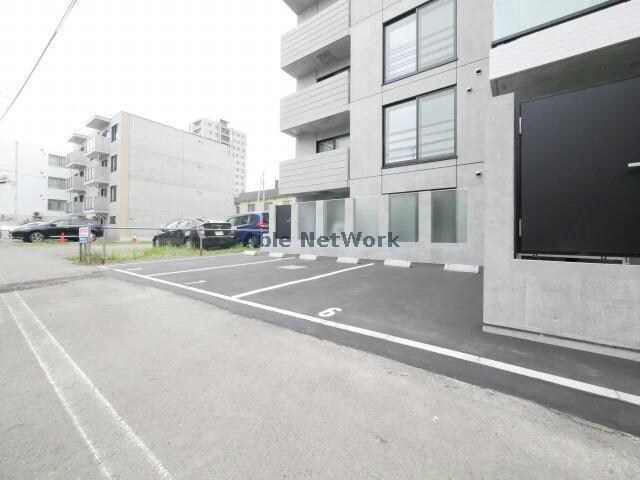 EEL八軒　イール八軒の物件外観写真