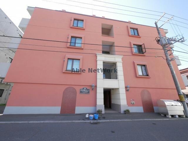 クリスタルファイブの物件外観写真