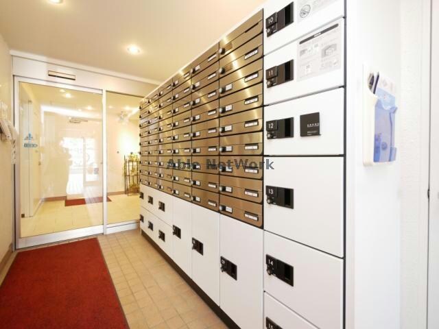 クリスタルファイブの物件外観写真