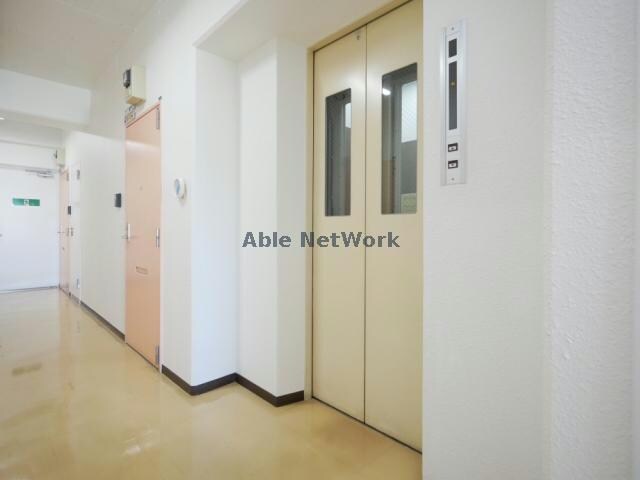 クリスタルファイブの物件外観写真