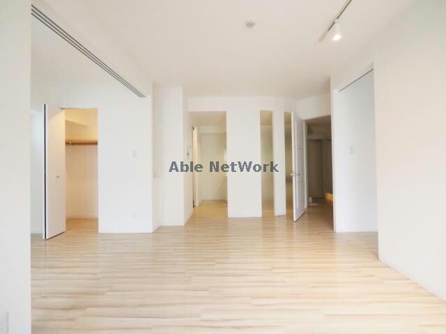 コローレ知事公館前の物件内観写真