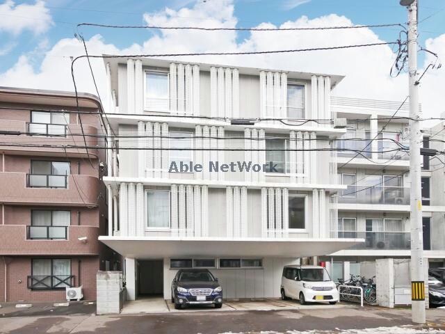 Y　Flatの物件外観写真