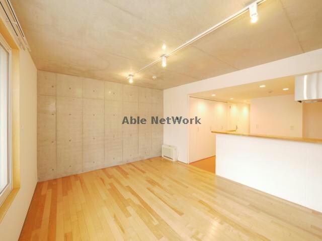 Y　Flatの物件内観写真