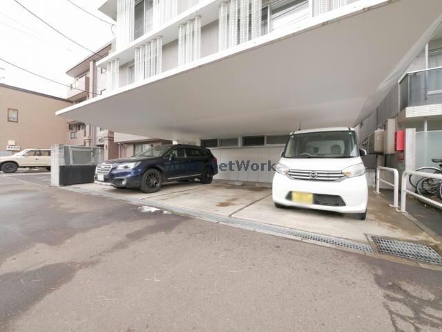 Y　Flatの物件外観写真