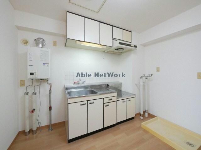 サンスイートヴィラの物件内観写真