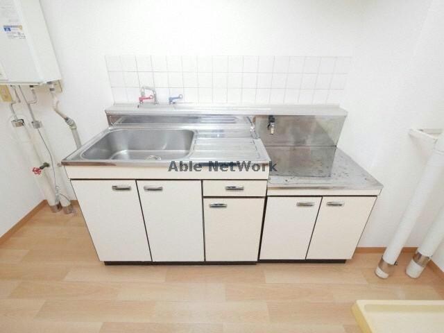 サンスイートヴィラの物件内観写真