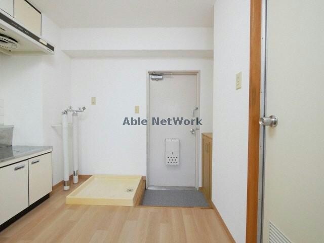 サンスイートヴィラの物件内観写真