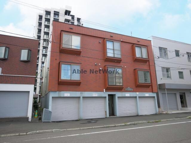 チェリーパレス２４の物件外観写真