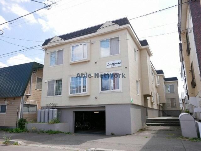 ラ・モードの物件外観写真