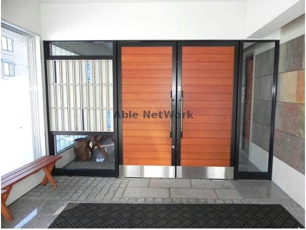 e-one　イーワンの物件外観写真