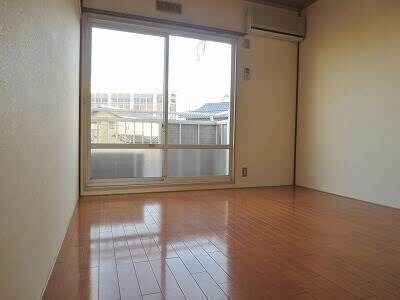 宮原マンション中島の物件内観写真