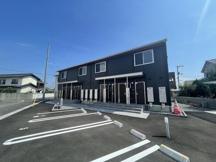 フォルビートの物件外観写真