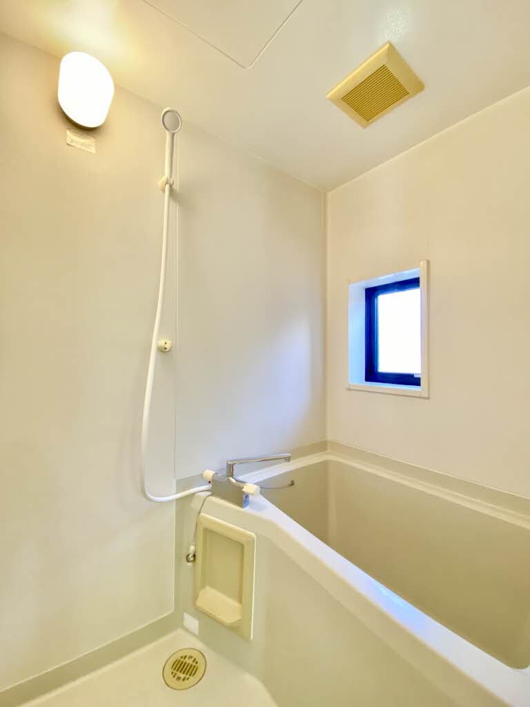 ディアス塩津　Ｂ棟の物件内観写真