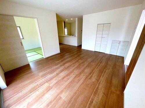 笠岡市美の浜一戸建の物件内観写真