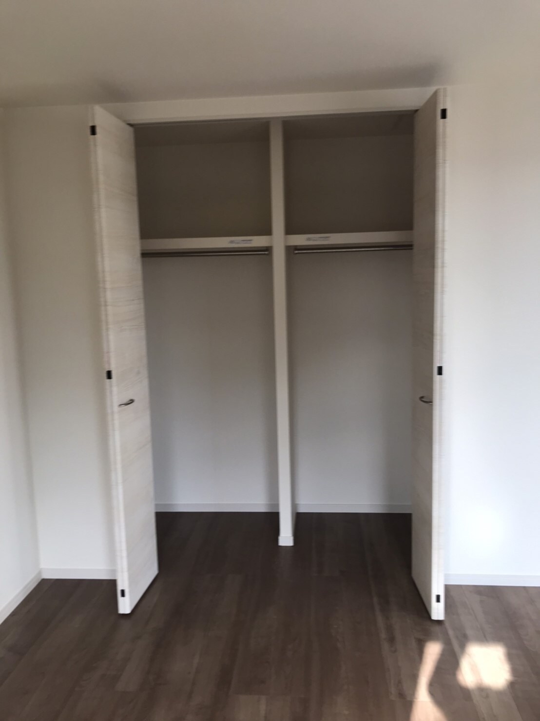 笠岡市美の浜一戸建の物件内観写真