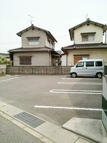 メゾン・フロイデの物件外観写真