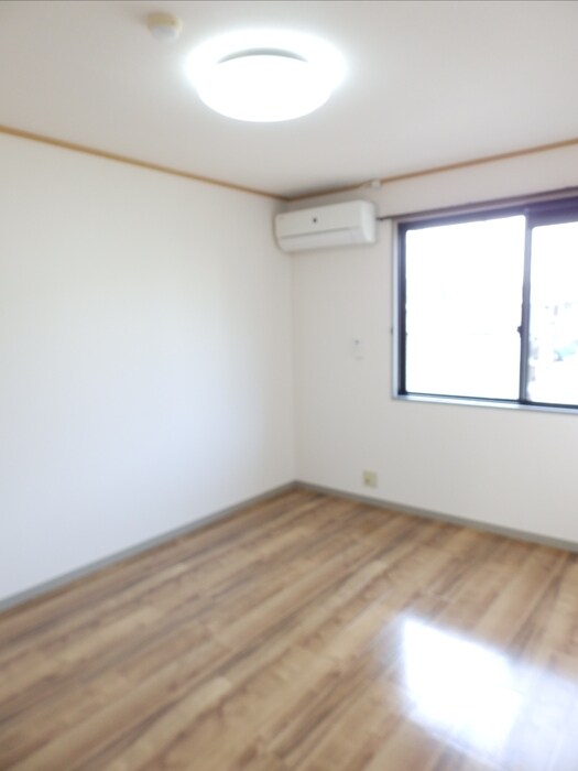 カトルセゾンの物件内観写真