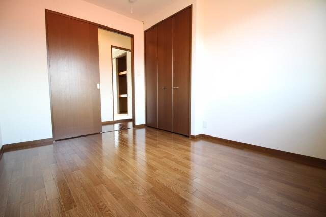 ペルレ　Ｃ棟の物件内観写真