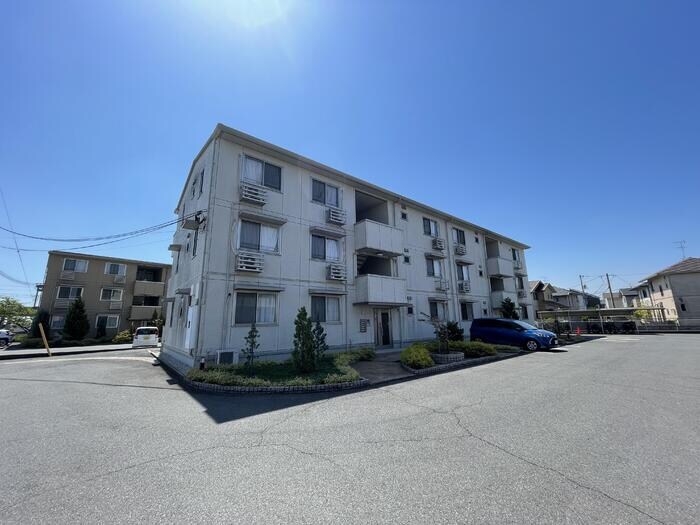 プラシード三宅の物件外観写真