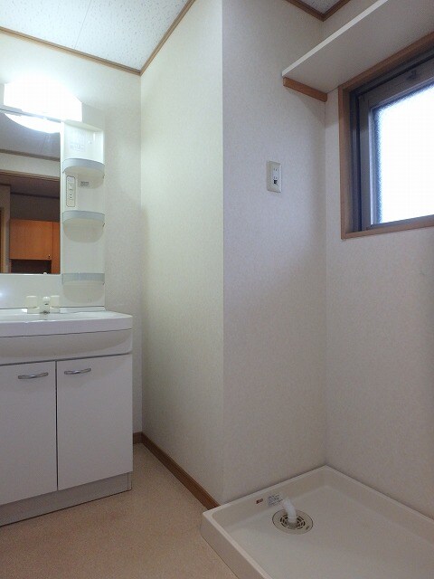 ユーミー川辺の物件内観写真