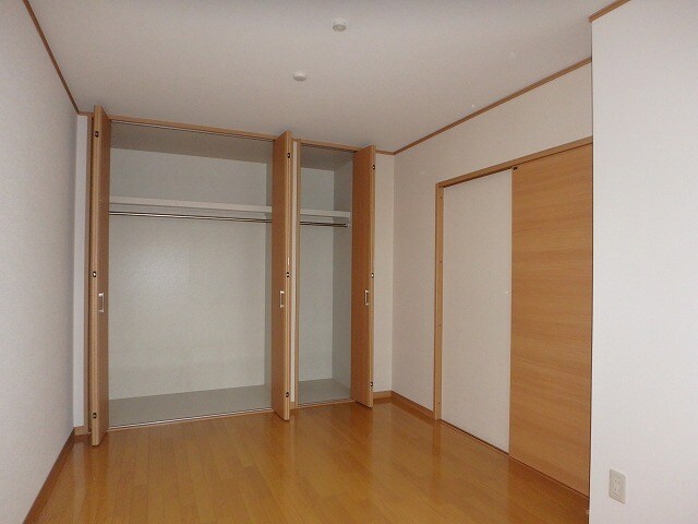 ユーミー川辺の物件内観写真