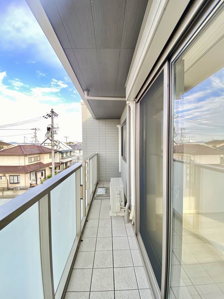 ＨＩＲＡ　ＴＥＲＲＡＣＥの物件内観写真