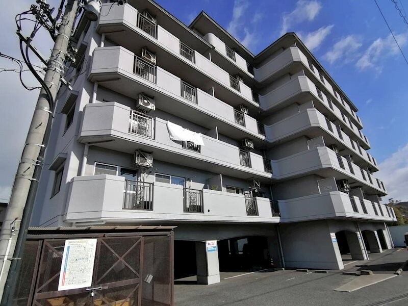 ベネフィス白楽町の物件外観写真