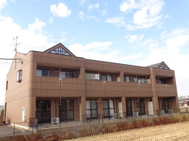 ルノアールの物件外観写真